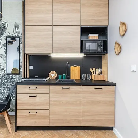 Superapart Batorego 33/a * ורשה